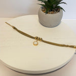 Load image into Gallery viewer, Reversible Mother of Pearl & Onyx Bracelet