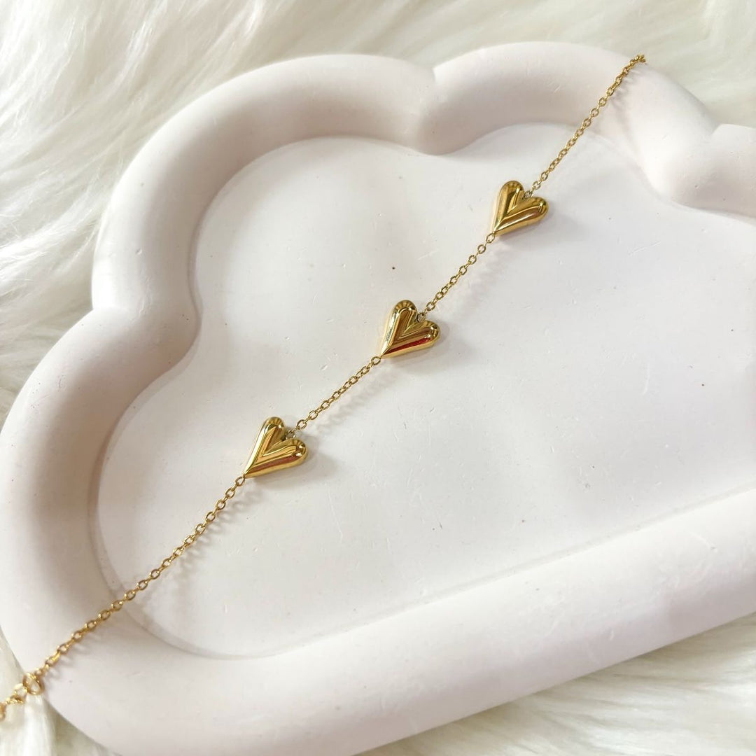 Triple Heart Charm Bracelet – 18K Gold Plated