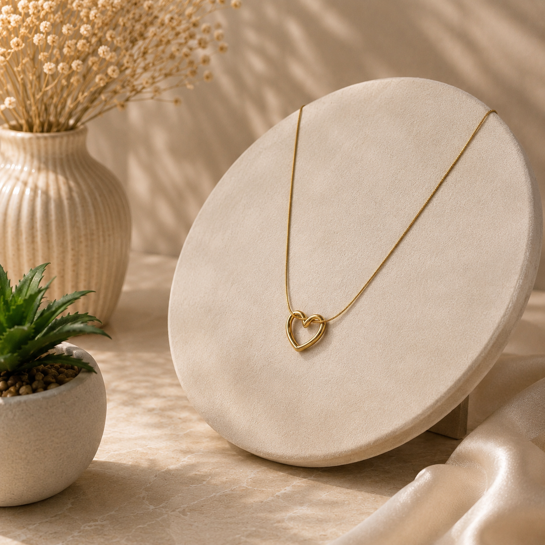 Open Heart Gold Necklace – 18K Gold Plated