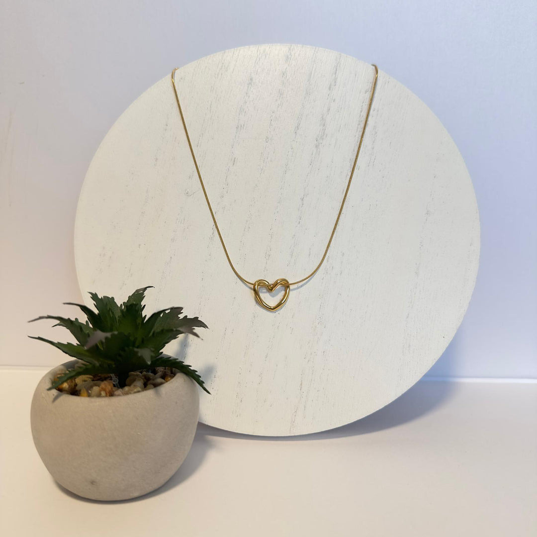 Open Heart Gold Necklace – 18K Gold Plated